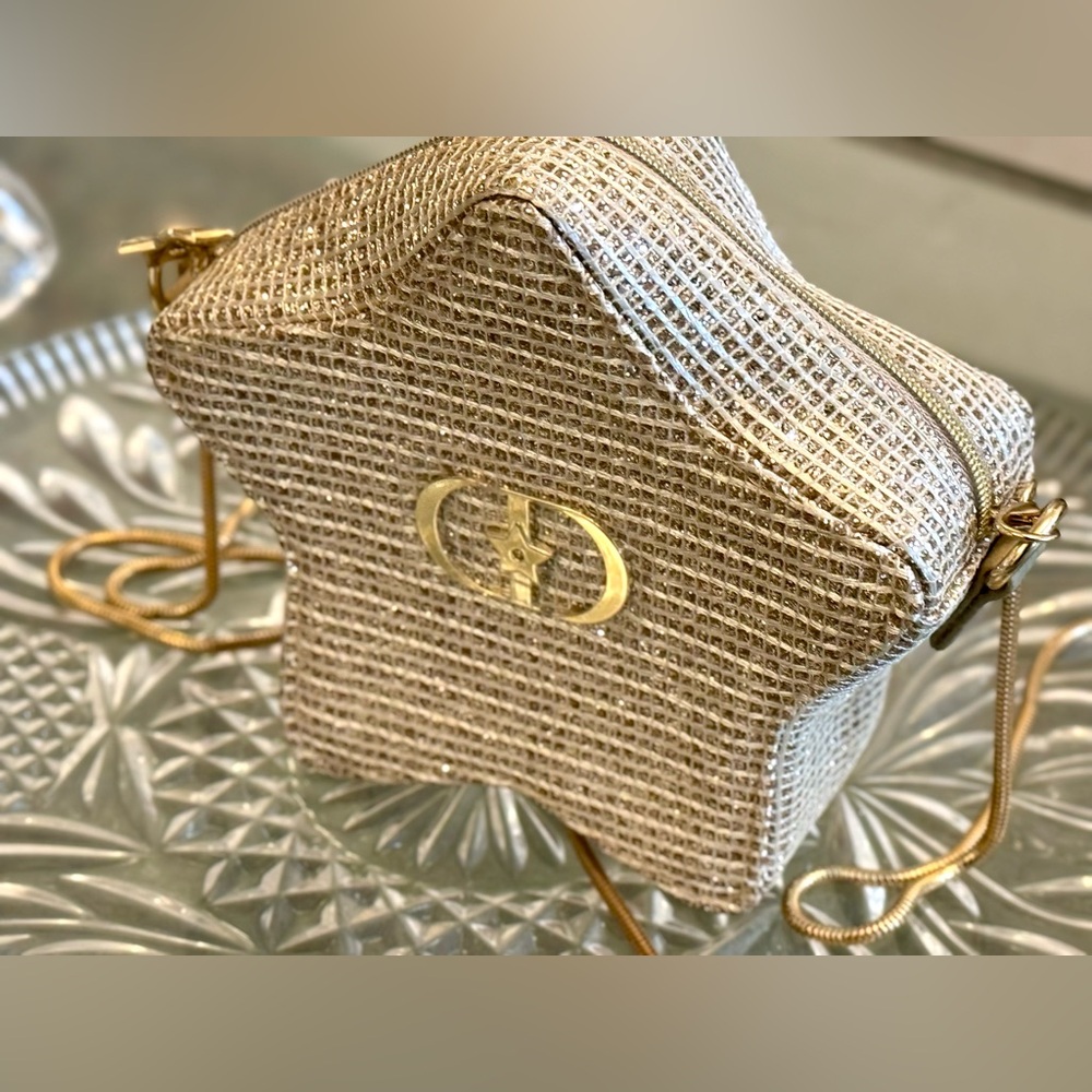 Original & Authentic!DIOR Star-Shaped Trousseau Cosmetic Bag w goldChain Strap - Picture 3 of 16